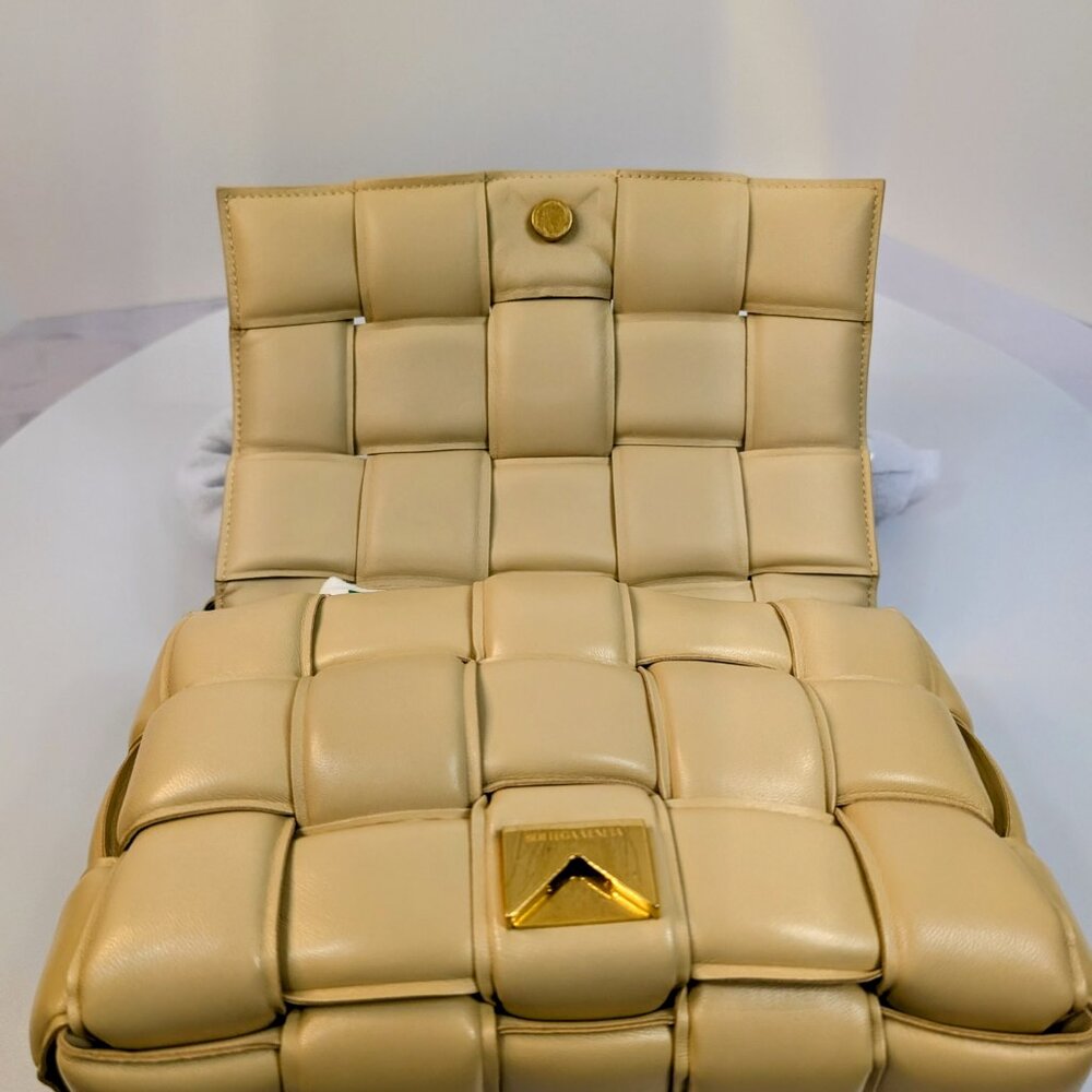 Bottega Veneta Cream Lambskin “The Chain” Cassette Shoulder Bag - Picture 14 of 15